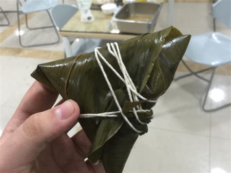 Sticky Rice Wrapped In Bamboo Leaves Joong Or Zhongzi) Recipe - Chinese ...