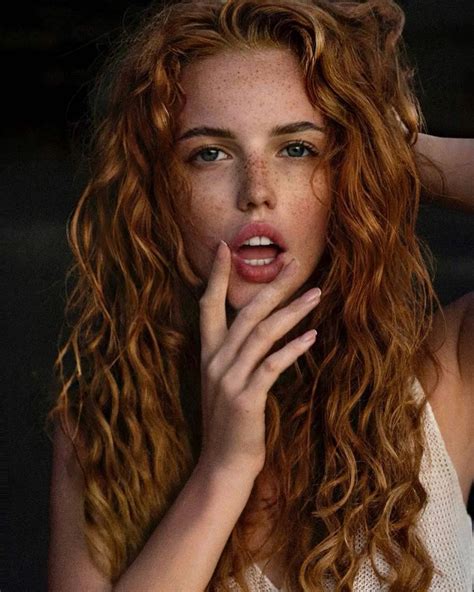 Flaming Foxy (Флейминг Фокси): биография актрисы и модели