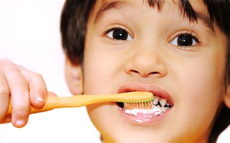 Happy Cute Kid Boy Brush Clean Teeth Brush Teeth Kids - vrogue.co