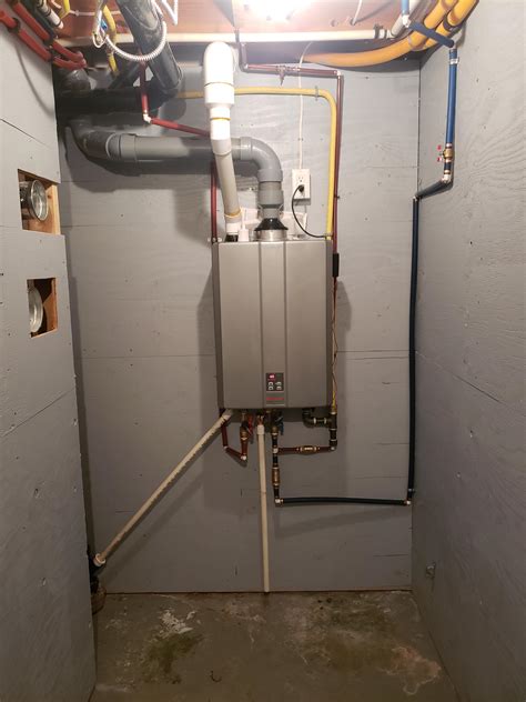 Tankless water heater install. : r/Plumbing