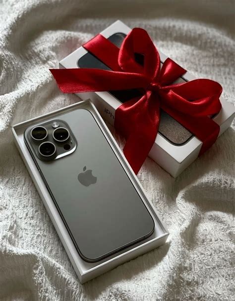 Pin by Viviana on Vision Board in 2025 | Apple products, Iphone gifts ...
