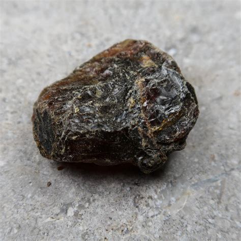 Rough Black Amber Specimens - Buy raw Amber Online - UK Shop