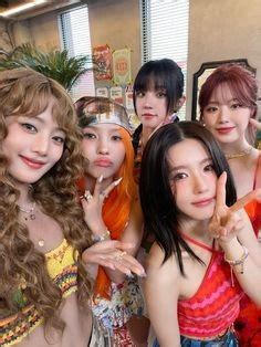 Создать мем "gidle, джи айдл, кпоп группа твайс" - Картинки - Meme ...