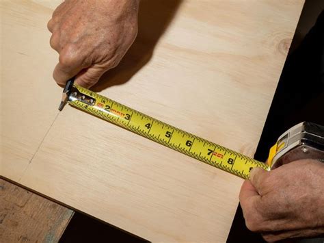 Carpenter Pencil | How to Use a Carpenter’s Pencil