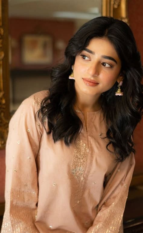 sehar khans wedding announcement details backfired reviewitpk