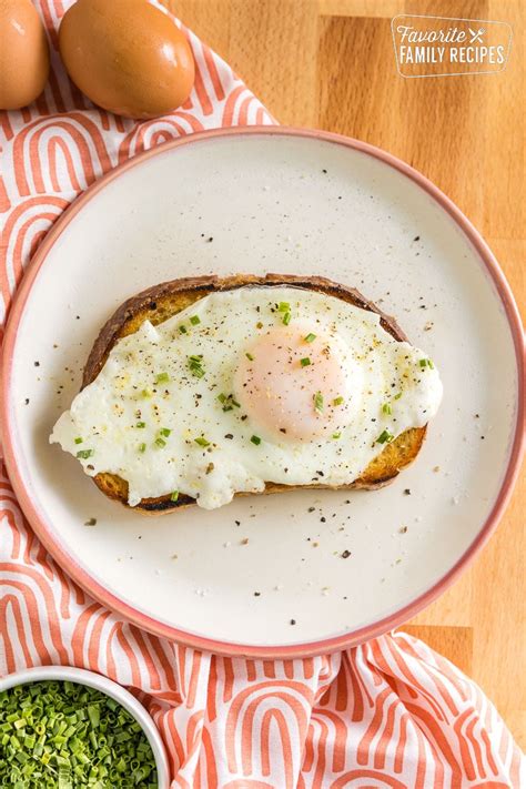 How to Make Basted Eggs