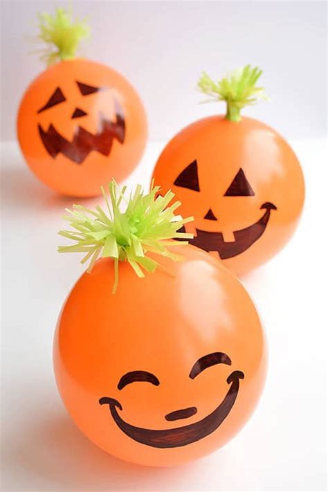 25+ Fun and Easy Pumpkin Crafts | Pumpkin Craft Ideas