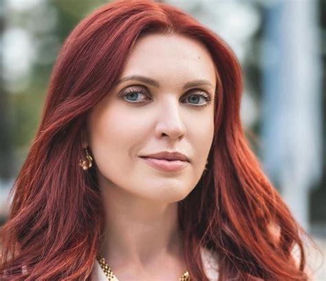 Власова Тетяна. Біографія Тетяни Власової — УкрЛіб