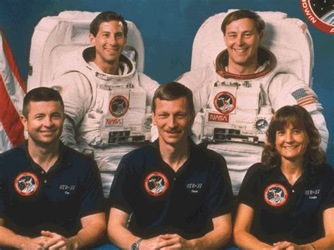 mission sts  windows   universe