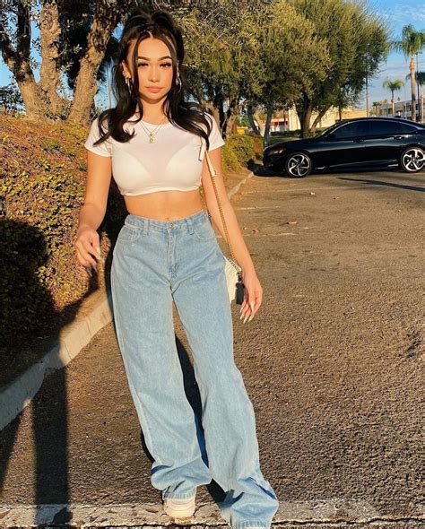 Josie Alesia Live Stream Video 01/01/2021 • CelebMafia