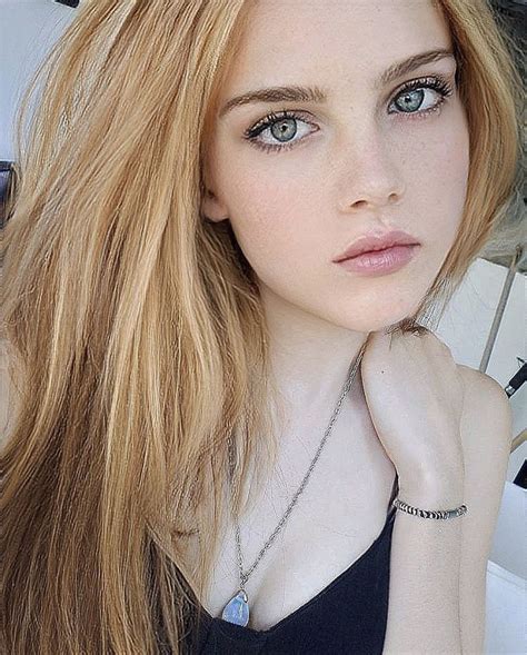 「H 白人美女」のアイデア 83 件【2025】 | 白人, 美しい女性, 女性