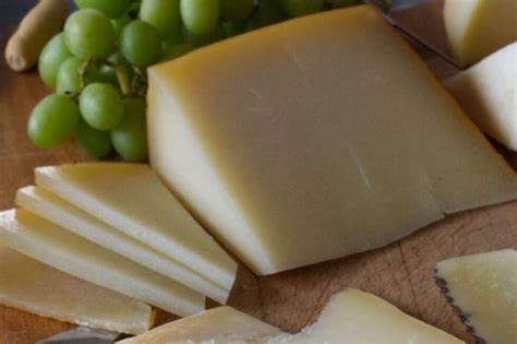 Types of Spanish Cheese (5 Essentials to Get You Started)