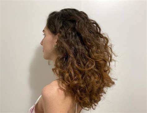 Cabelo Médio Ondulado Natural - Cabelo ondulado/cacheado natural. Cabelo ondulado corte médio ...