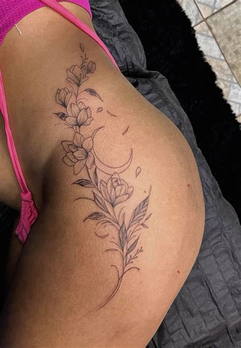Tatuagens Femininas Lateral Do Corpo