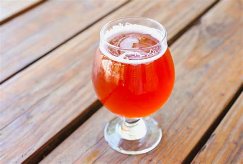 What is Sour Beer? The History, Types of Sour Beer, and More - Beer ...