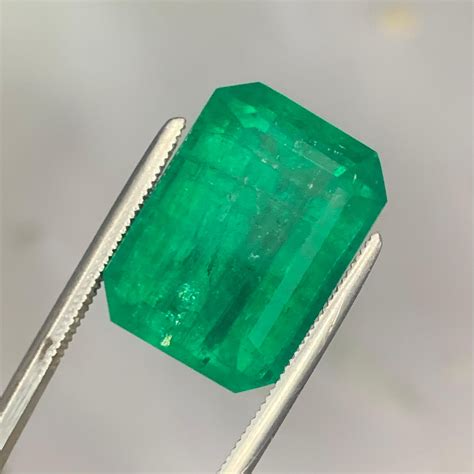 rare green natural emerald ring pendant loose gemstone ct emerald