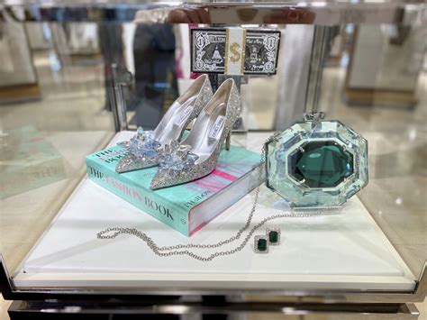 ‘Queen of Versailles’ Jackie Siegel opens new fashion exhibit at Neiman