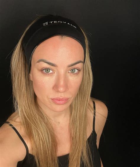 miss b. | Just skin and bones. @nude_esthetique | Instagram