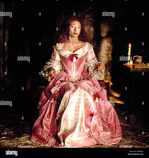 MOBIL MASTERPIECE THEATRE, Moll Flanders, Alex Kingston, 1996 Stock 