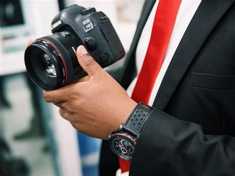 canon lenses photographer  photo  pixabay