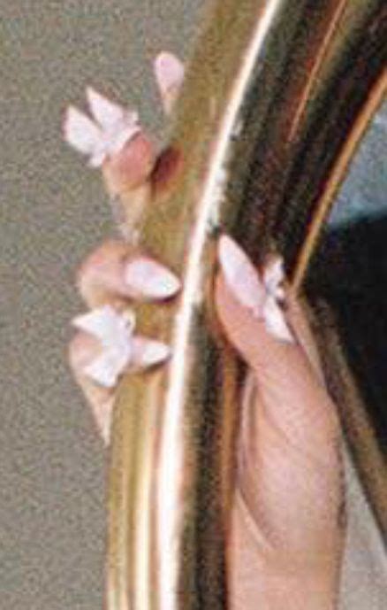 these nails omg | Ariana grande, Ariana, Aura