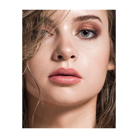 olia female model profile chicago illinois    model