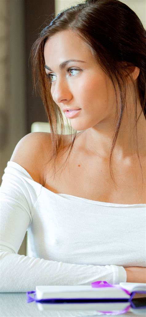 Michaela Isizzu 07 5120x2880 UHD 5K Hintergrundbilder, HD, Bild