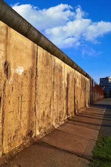 Premium Photo | Berlin wall memorial in germany