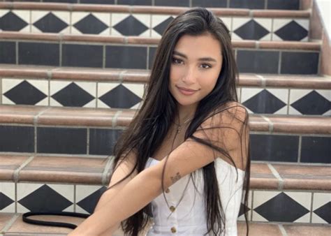 10 Things You Didn't Know About Willow Harper's OnlyFans Journey - zvpl59q