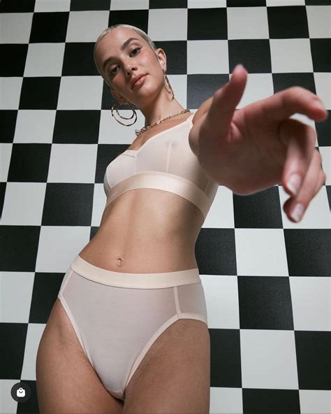 Daisy Delancey : r/lingerielover