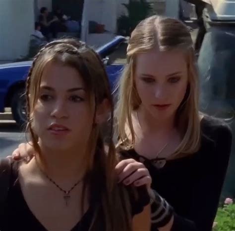 thirteen | Looks