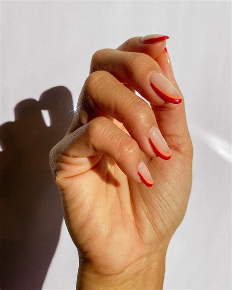 12 Aesthetic Nail Designs on IG to Show Your Nail Artist | Who What Wear