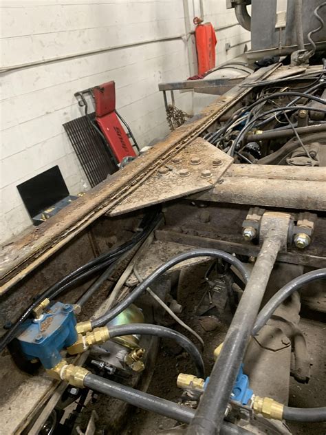 Double Frame Rust - Driveline and Suspension - BigMackTrucks.com