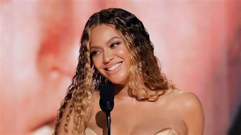 Beyoncé features famous family in very personal message to fans after ...