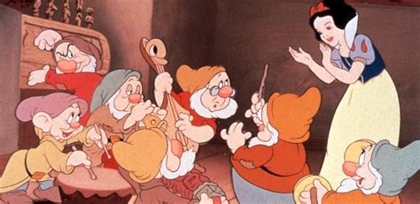 Branca De Neve E Os Sete Anões Historia - A Branca de Neve e os sete anões - 1937 (Resenha) - Canto dos Clássicos