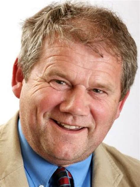 mayor lured  abused wife   death  independent