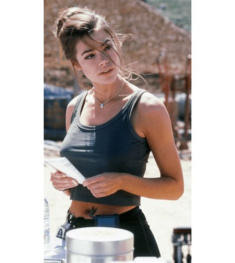 Denise Richards : r/FamousFemaleForms