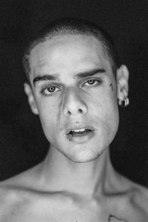 Gonzalo Santagata Sharry - YUKI