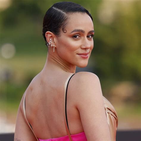 Star Tracks: Mariska Hargitay, Hailee Steinfeld[PHOTOS]