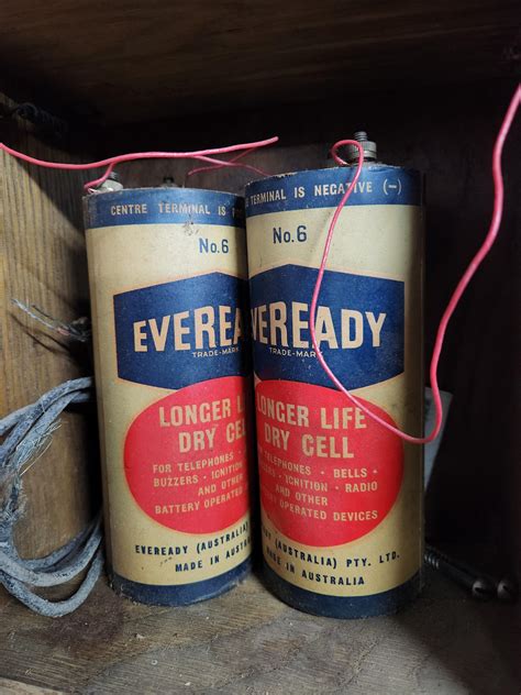 1.5V Drycell Battery's in old phone : r/diyelectronics