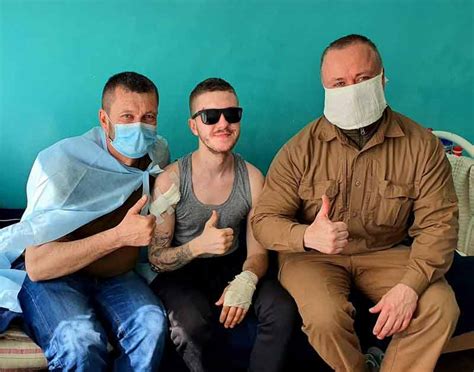 Батько і син з Вінниці захищають Україну на Донбасі - 33 Канал