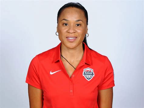 Dawn Staley Bio, Age, Height, Husband, Net Worth, Wiki