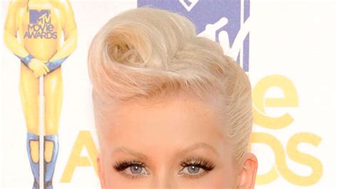 Christina Aguilera Retro Quiff | Christina's Aguilera's Hair ...