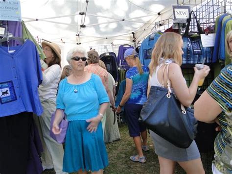 Photos of the (controversial) 2010 Salem Art Fair - HinesSight