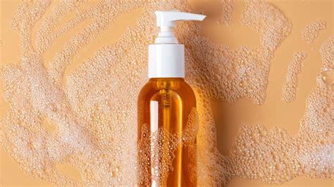 jenis cleanser  fungsinya  wajah klikdokter