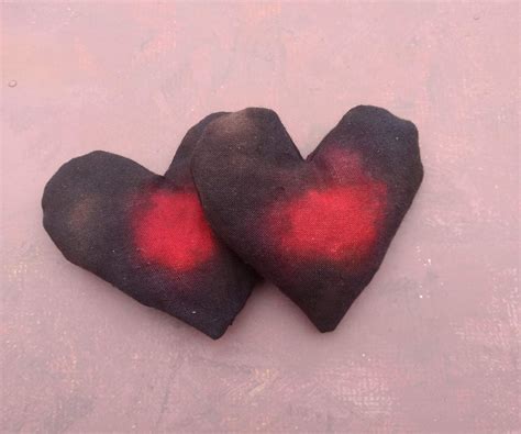 Bleeding Heart Hand Warmers : 9 Steps (with Pictures) - Instructables