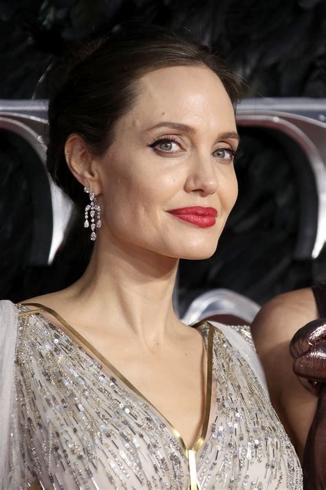 Angelina Jolie luchará contra las 'fake news' desde un nuevo programa