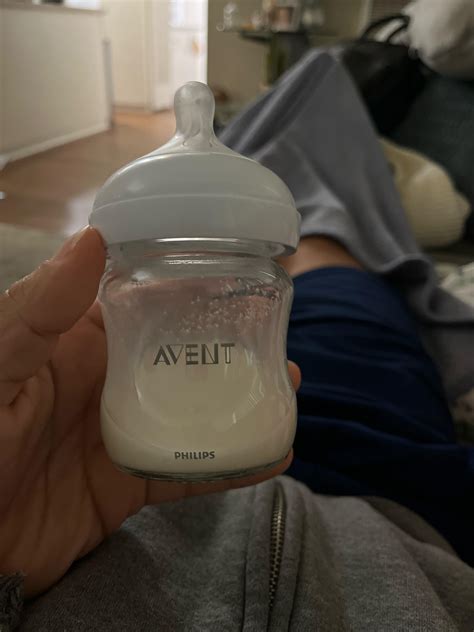 Help please! Can’t figure this bottle out, baby’s hungry. Suckled for
