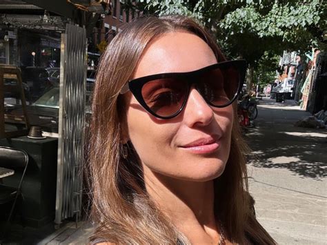 Pampita apostó al animal print para su día de playa