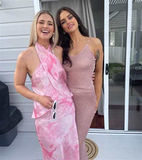 Leah Byrne (@leahbyyrne) • Instagram photos and videos